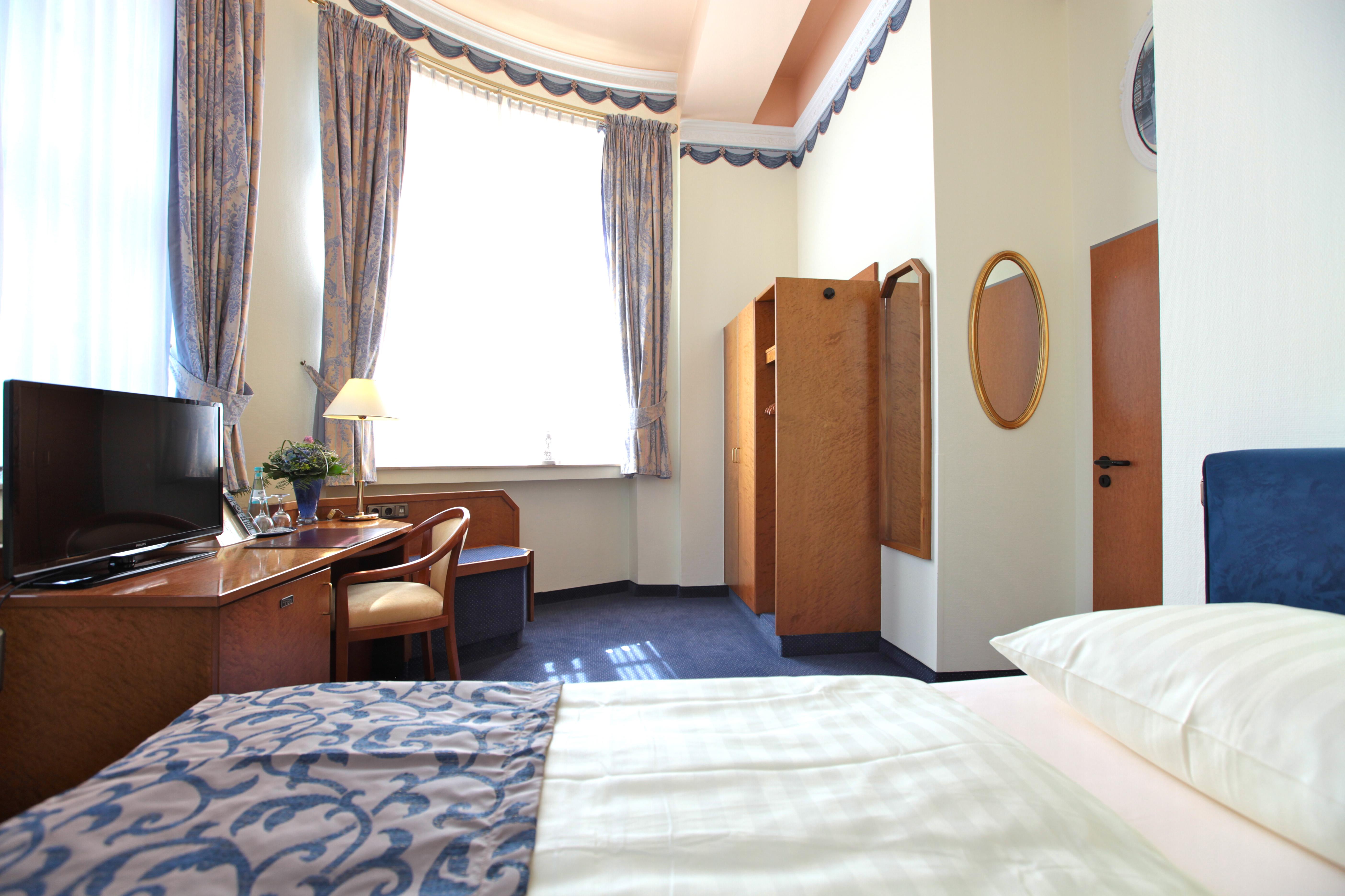 Hotel Viktoria Colonia Esterno foto